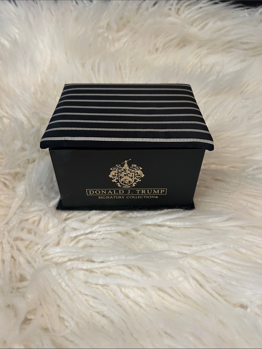 Donald Trump Signature Collection Black Striped tie in a box